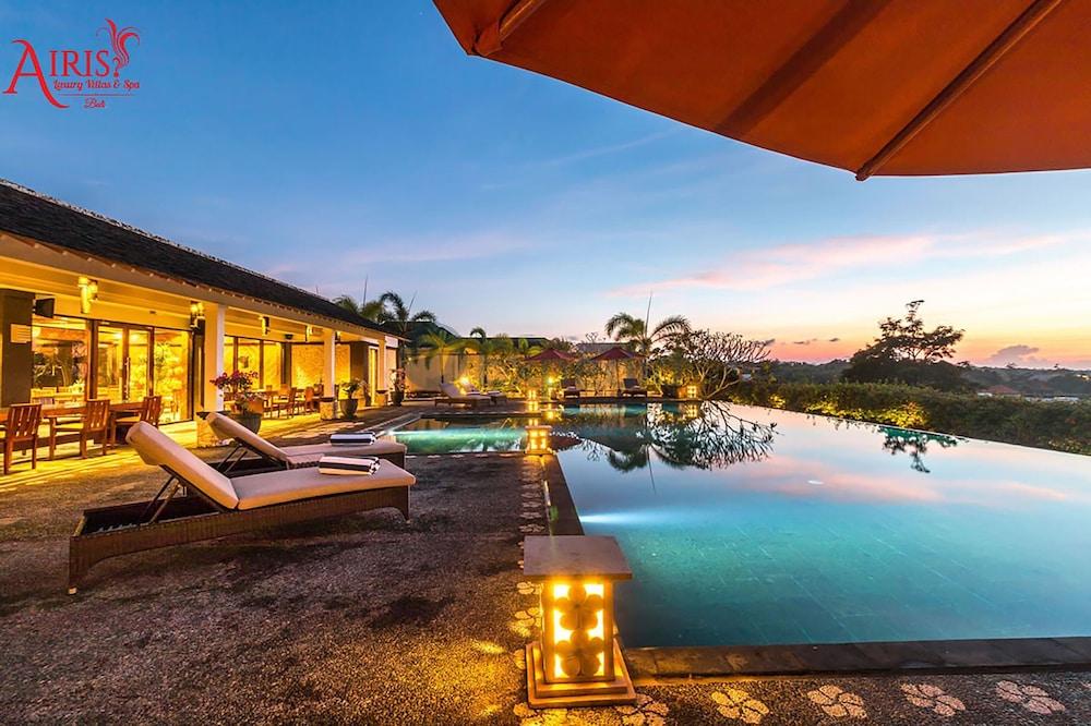 Airis Luxury Villas & Spa Ungasan Buitenkant foto
